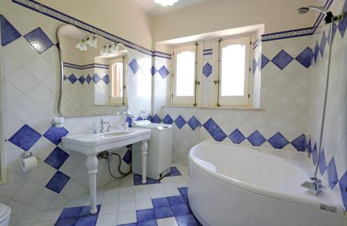 Ispica Apartment | Experience Eremo delle Grazie: Perfect for Families & Relaxation