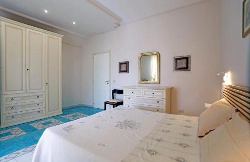 Ispica Apartment | Experience Eremo delle Grazie: Perfect for Families & Relaxation