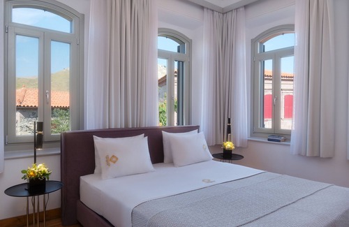 Eresos Hotel | Top-Rated Eressian Hotel & Hammam Spa with Pool & Dining