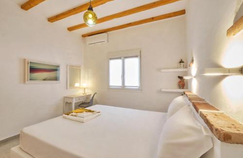 Skala Eresou Apartment | Elegant Eressian Lodgings by Skala Eressos Beach