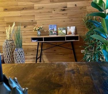 Krampfervorstadt Apartment | Discover Erfurt: Family-Friendly Stay Rated 9.5/10