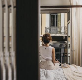 Plaka Hotel | Experience Ergon Bakehouse Athens: 4-Star Comfort & Dining
