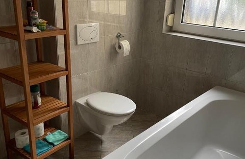 Alt Buchhorst Apartment | Relax and Work with Lake View in Tranquil Surroundings