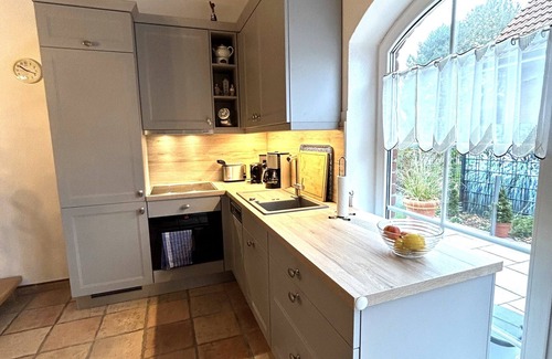 Norden House | Relaxation and Serenity in a Pet-Friendly Garden Retreat