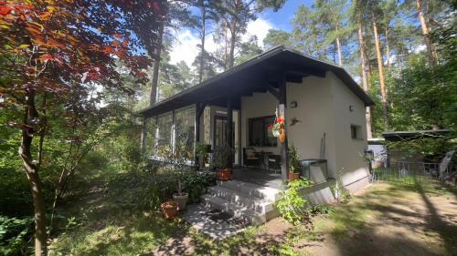Wandlitz House | Cozy Kolibri Holiday House by Wandlitz Lake – Pet Friendly!
