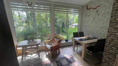 Wandlitz House | Cozy Kolibri Holiday House by Wandlitz Lake – Pet Friendly!