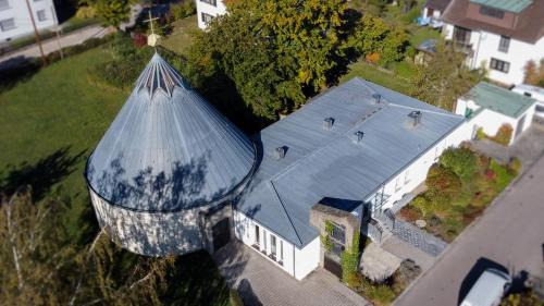 Kelheim Apartment | Experience Dreamcation: Netflix, BBQ & 9.7/10 Guest Rating