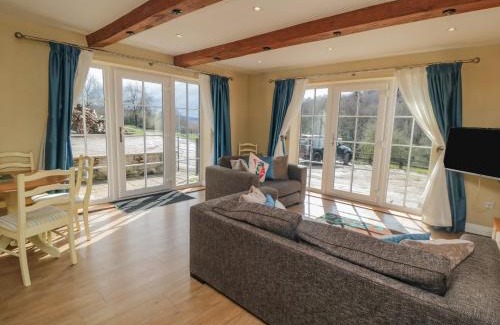 North York Moors National Park House | Experience Erica's 'eaven: A 4-Star Pet-Friendly Retreat