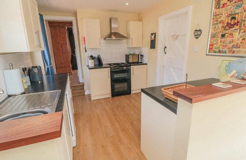 North York Moors National Park Cottage | Pet-Friendly ERICA'S 'EAVEN with Garden in Kirkbymoorside