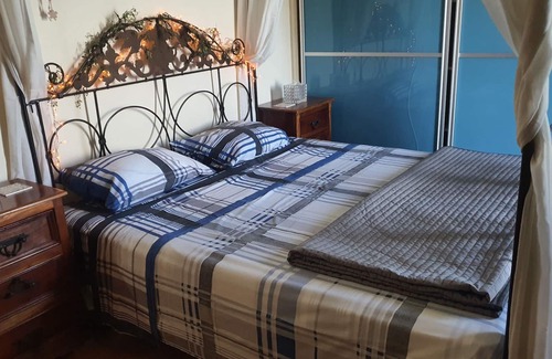 Loutra Oraias Elenis Apartment | Beachside Bliss at Ericas Heaven - Pet-Friendly & Pool Access