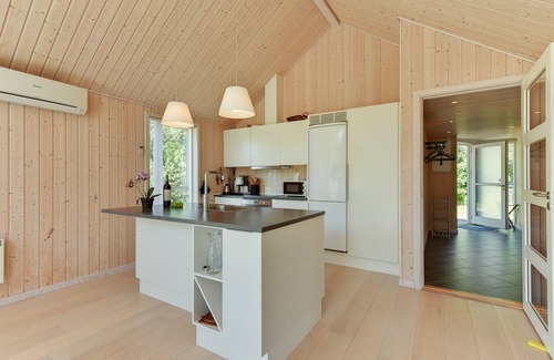 Rindby Strand House | Cozy Oceanfront Retreat "Erich" - Explore Sea Views Nearby