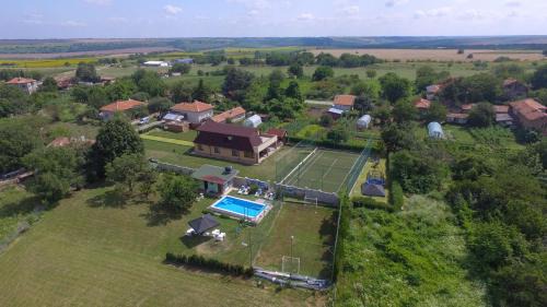 Bozhichen House | Discover Guest House ERIDA: Oceanfront Retreat for Families