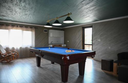 Bozhichen House | Discover Guest House ERIDA: Oceanfront Retreat for Families