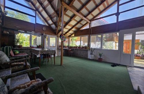 Horezu House | Discover Erisia: Guest Rated 9/10 with Family Amenities