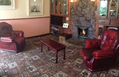 Moyard Bed & Breakfast | Discover Eriu Lodge: Guest Rated 9/10 with Breakfast Included