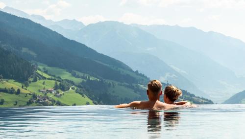 La Via Hotel | Discover Erlebnisort Gassenhof: Oceanfront Bliss Awaits