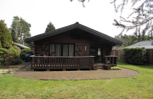 Isenbuttel House | Cozy Erlengrund 31: Oceanfront Views & Pet-Friendly Stays