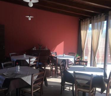 Falcone Bed & Breakfast | Family-Friendly Ermes B&B with Kitchen Amenities, Rated 9/10