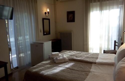 Loutra Ypatis Hotel | Ermis: Pet-Friendly Retreat with Family Amenities & Dining