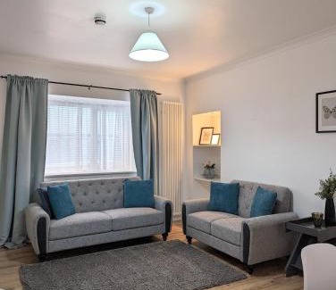 Campbeltown House | Family-Friendly Erradale with Pool and Top Guest Ratings