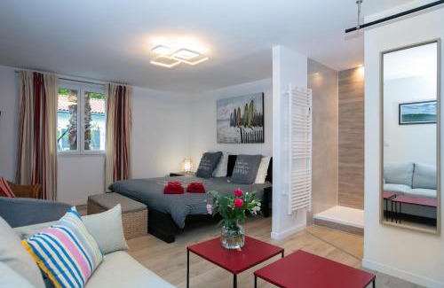 Behobie Bed & Breakfast | Erreka Txikia: Oceanfront Escape with Unmatched Amenities