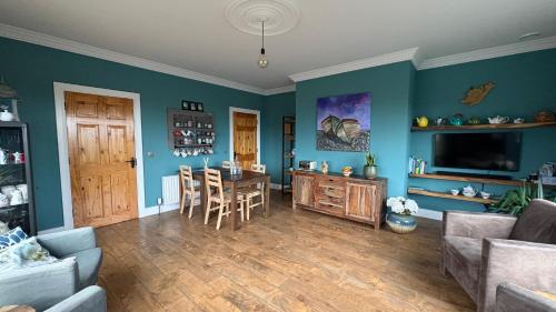 Dunlewy Bed & Breakfast | Experience Errigal View B&B: Top-Rated Stay with Breakfast
