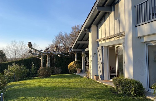 Behobie Villa | Discover ERRO BERRI: Oceanfront Bliss Awaits You