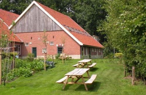 Ootmarsum House | Discover Erve Höwerboer: Family-Friendly with Top Amenities