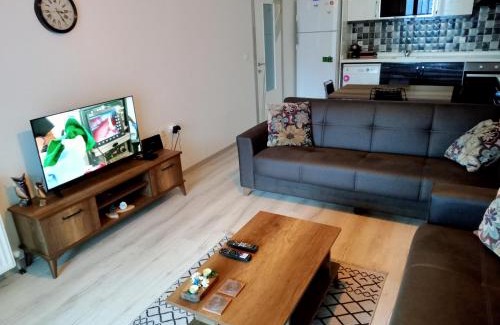 Etimesgut Apartment | Elegant Eryaman Residence with Family-Friendly Amenities