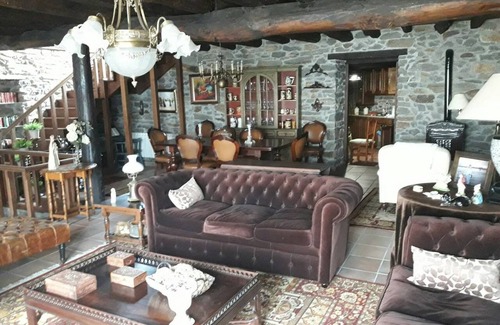 Portela de Portomourisco Cottage | Idyllic Rural Retreat with Pool and Spa Amenities
