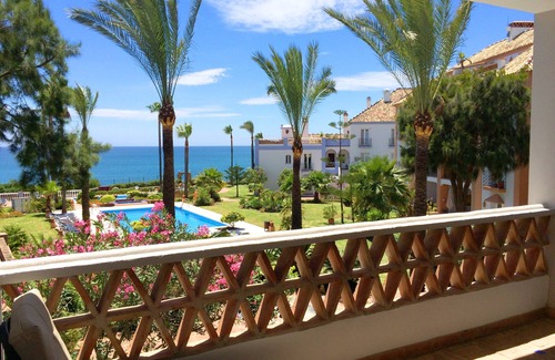 Costa del Sol Occidental Apartment | Beachfront Apartment for 5 with Panoramic Views & Pool