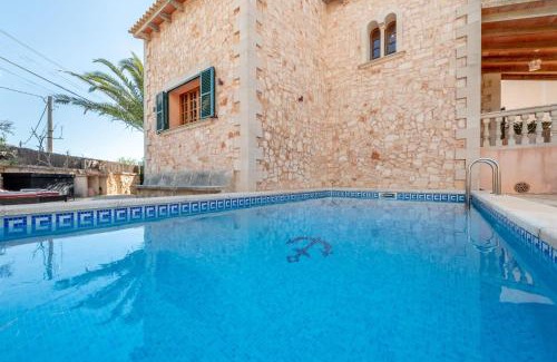 Cala Llombards House | Es Cantó: Family-Friendly 4-Star Retreat with Pool