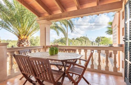 Cala Llombards House | Es Cantó: Family-Friendly 4-Star Retreat with Pool