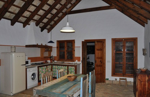 El Palmar House | Traditional Spanish House with Private Pool Steps from Beach