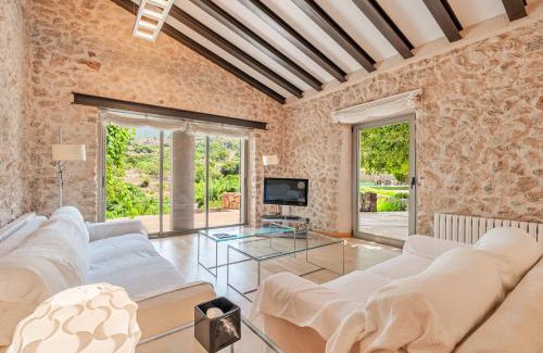 Estellencs Villa | Family-Friendly Es Port Estellencs with Pool Access