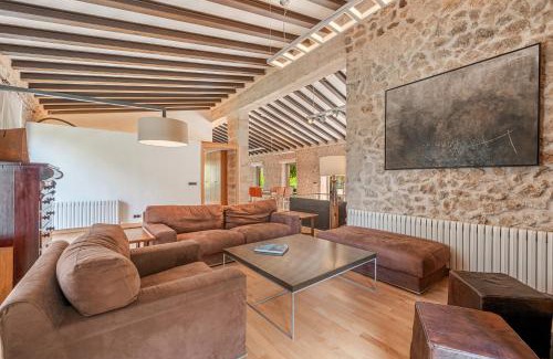 Estellencs Villa | Family-Friendly Es Port Estellencs with Pool Access