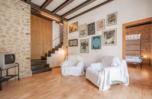 Estellencs Villa | Family-Friendly Es Port Estellencs with Pool Access