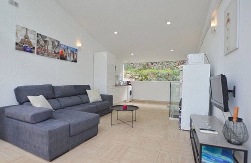 Puerto de Soller Ski Chalet | Es Racó d'es Port: Family-Friendly Home by the Beach