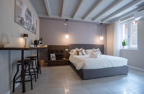 Torbole sul Garda House | Delightful ES Rooms and Apartments with Breakfast Included