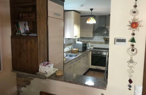 Tramacastilla de Tena Apartment | Cozy Apartment in Sallent de Gállego-El Formigal for 4