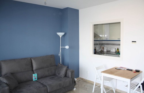 Castillo de Sabinillas Apartment | Exceptional Ocean View Apartment Near Puerto de la Duquesa