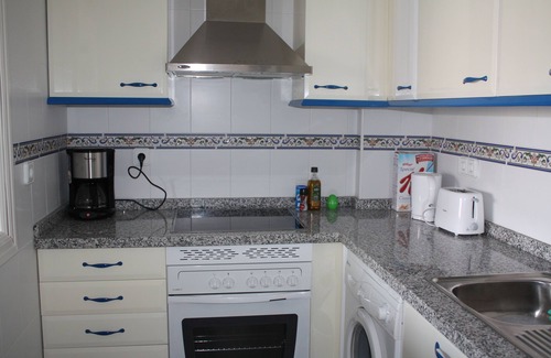 Castillo de Sabinillas Apartment | Exceptional Ocean View Apartment Near Puerto de la Duquesa