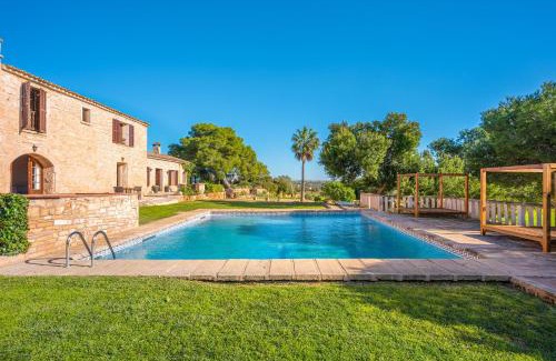 Ses Salines Apartment | Escape to Es Turo de Formentera: Family-Friendly Retreat