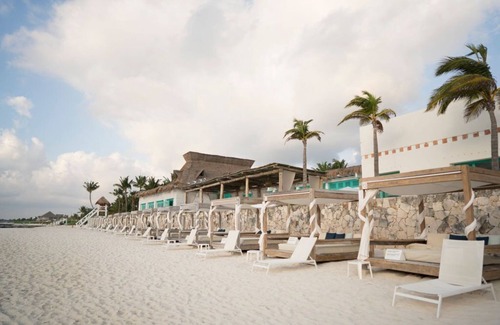 Playacar Fase II Apartment | Stylish Room with Pool Access, Like a Private Apartment