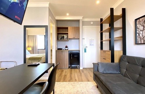 Vila Congonhas Apartment | Discover ESC - Aeroporto Congonhas with Pool and Spa