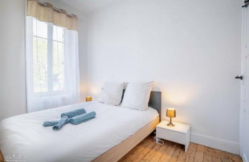 Trentemoult Apartment | Delightful Stay at Escale à Nantes - Bord de Loire
