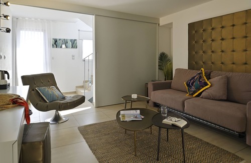L'Ile-Rousse Hotel | Exceptional Escale Côté Sud: Family-Friendly & Accessible Stay