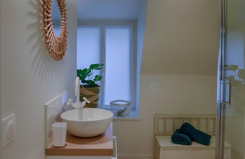 Saint-Malo Apartment | Guest Rated 10/10 at Escale Iodée ST-MALO - SOLIDOR