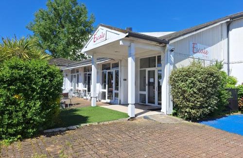 Merignac Hotel | Discover Escale Kennedy: Guest Rated 8.8/10