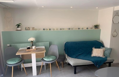 Dammarie Les Lys Apartment | Ideal Family Retreat at Escale Parisienne with Top Reviews